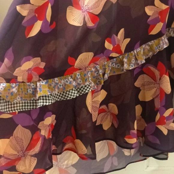 LOGO~Sheer, stunning & NEW! - Picture 6 of 9